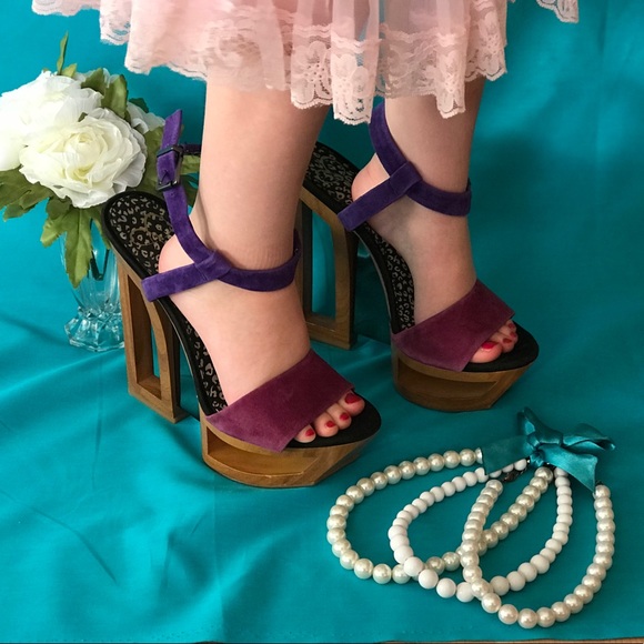 Jessica Simpson Shoes - 🌸FLASH SALE!!🌸Jessica Simpson Cut Out Sandals